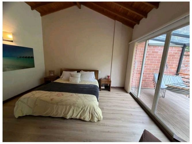 Casa de 3 alcobas en venta en Altos Del Poblado, Medellín, 200 m² · foto 8 de 10