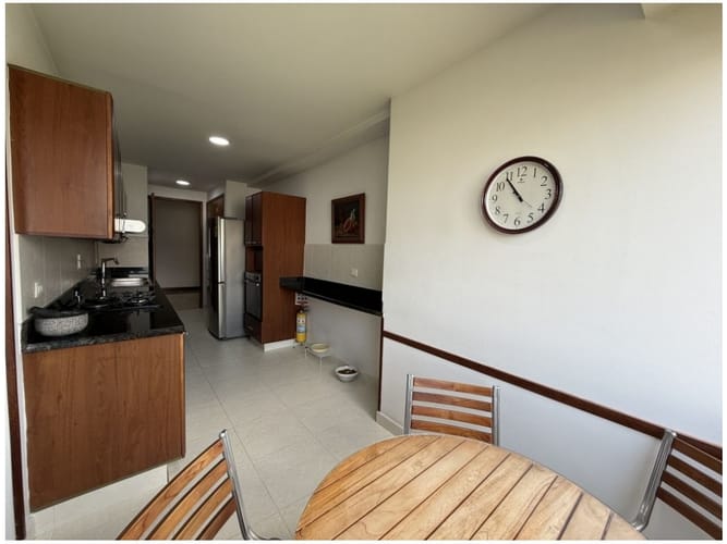 Apartamento de 3 alcobas en venta en El Poblado, Medellín, 186 m² · foto 16 de 24