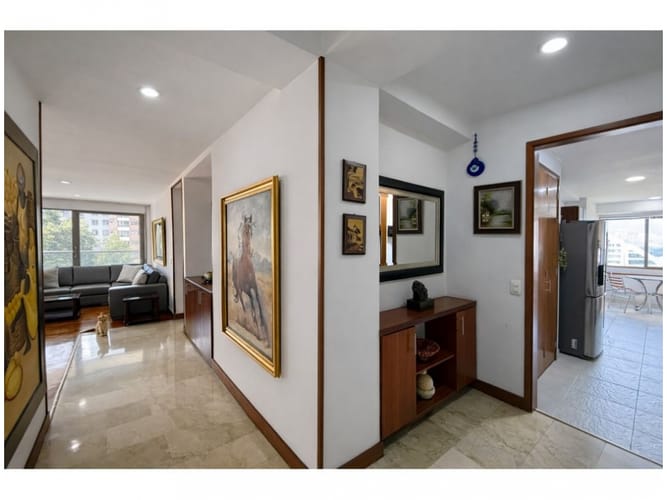 Apartamento de 3 alcobas en venta en El Poblado, Medellín, 186 m² · foto 17 de 24