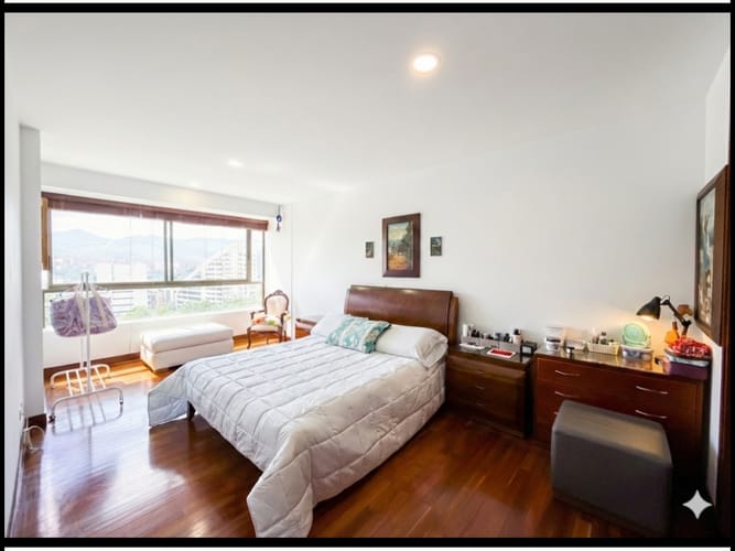Apartamento de 3 alcobas en venta en El Poblado, Medellín, 186 m² · foto 20 de 24