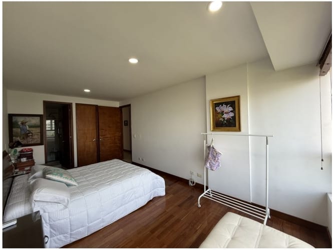 Apartamento de 3 alcobas en venta en El Poblado, Medellín, 186 m² · foto 22 de 24