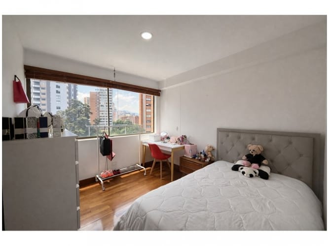 Apartamento de 3 alcobas en venta en El Poblado, Medellín, 186 m² · foto 24 de 24
