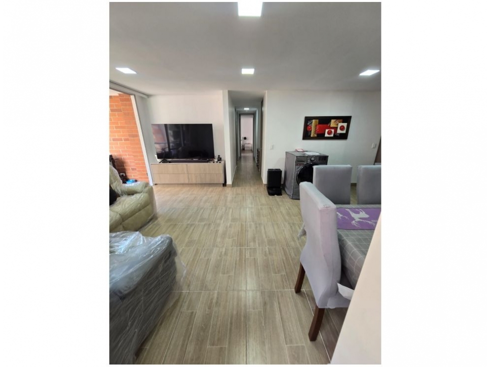 Apartamento en venta en Rodeo Alto, Medellín · foto 2 de 17