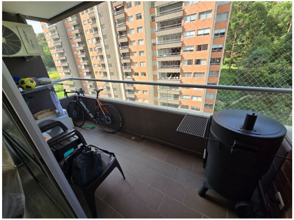 Apartamento en venta en Rodeo Alto, Medellín · foto 4 de 17