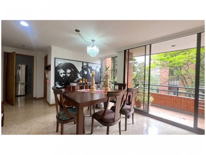 Apartamento de 3 alcobas en venta en La Florida, Medellín, 172 m² · foto 4 de 24