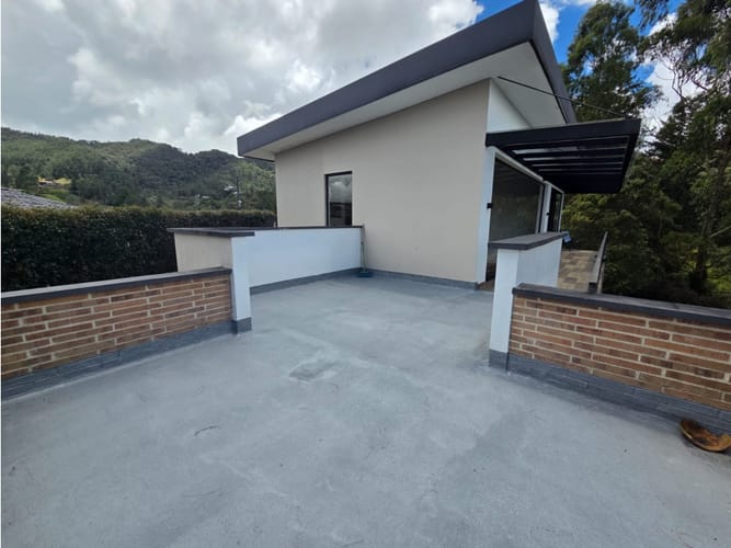 Casa de 3 alcobas en venta en Vía Las Palmas, Envigado, 287 m² · foto 11 de 24