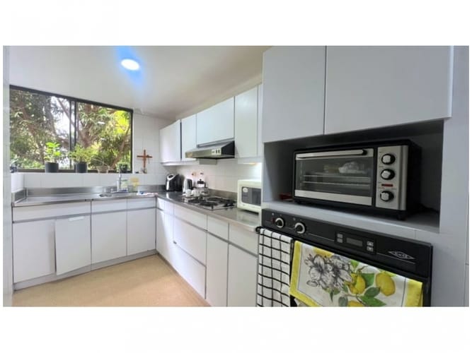 Apartamento de 3 alcobas en venta en La Florida, Medellín, 172 m² · foto 8 de 24