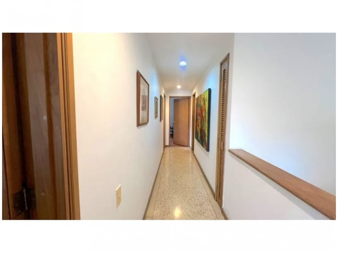 Apartamento de 3 alcobas en venta en La Florida, Medellín, 172 m² · foto 20 de 24