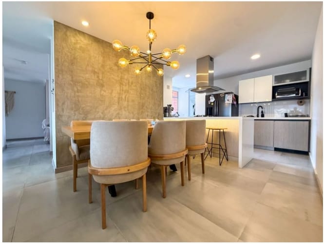 Apartamento de 3 alcobas en venta en Loma De Las Brujas, Envigado, 172 m² · foto 5 de 16