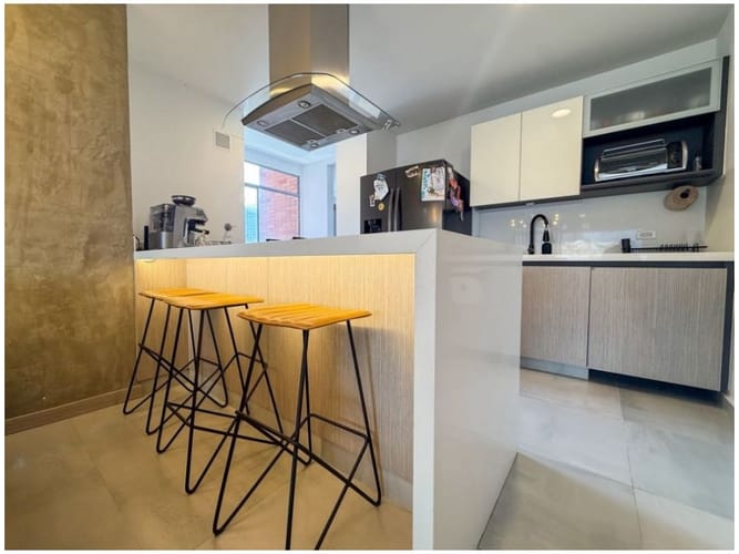 Apartamento de 3 alcobas en venta en Loma De Las Brujas, Envigado, 172 m² · foto 7 de 16