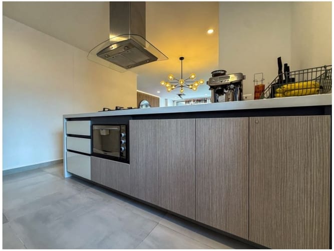 Apartamento de 3 alcobas en venta en Loma De Las Brujas, Envigado, 172 m² · foto 10 de 16