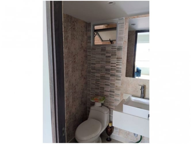 Apartamento de 3 alcobas en venta en Urbanizacion La Florida, Medellín, 99 m² · foto 11 de 20