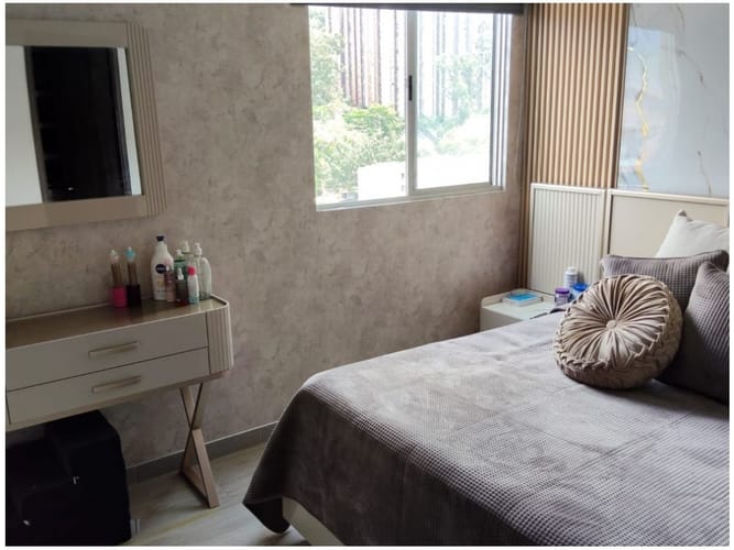 Apartamento de 3 alcobas en venta en Urbanizacion La Florida, Medellín, 99 m² · foto 16 de 20