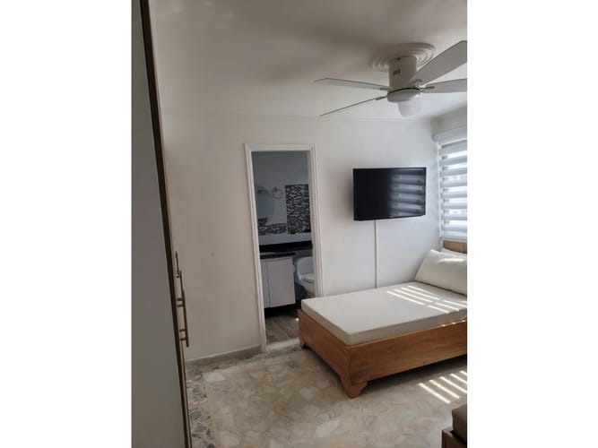 Apartamento de 4 alcobas en venta en Castillogrande, Medellín, 143 m² · foto 2 de 15