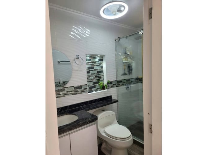 Apartamento de 4 alcobas en venta en Castillogrande, Medellín, 143 m² · foto 4 de 15