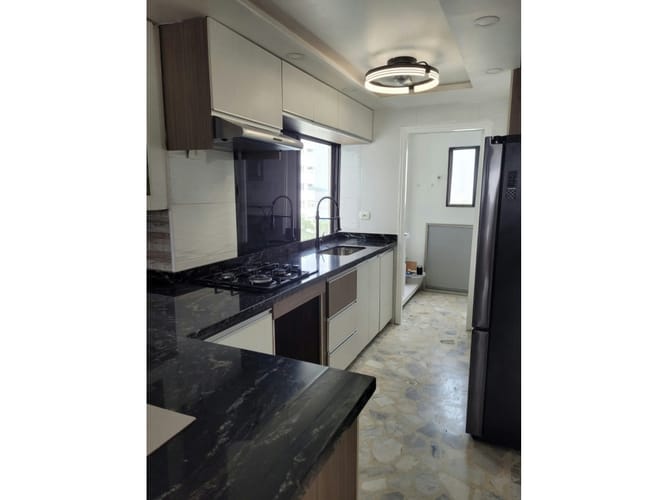 Apartamento de 4 alcobas en venta en Castillogrande, Medellín, 143 m² · foto 7 de 15