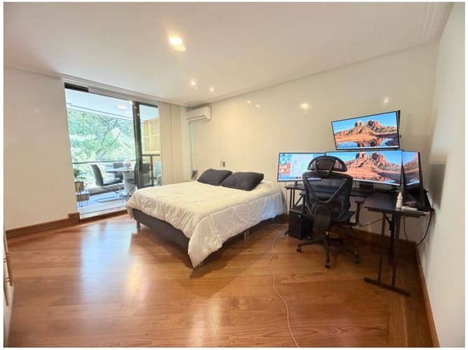 Apartamento de 2 alcobas en venta en El Poblado, Medellín, 180 m² · foto 8 de 13