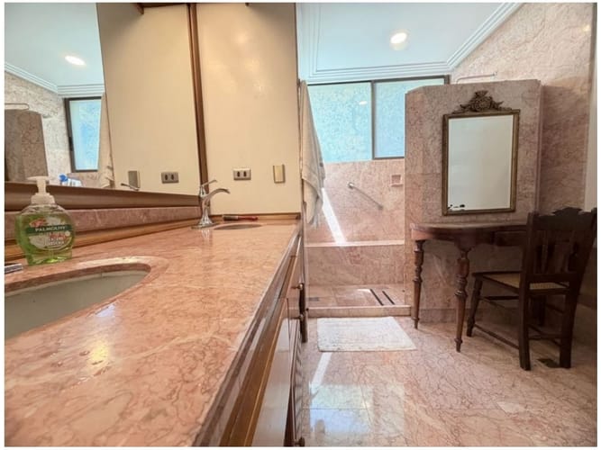 Apartamento de 2 alcobas en venta en El Poblado, Medellín, 180 m² · foto 13 de 13