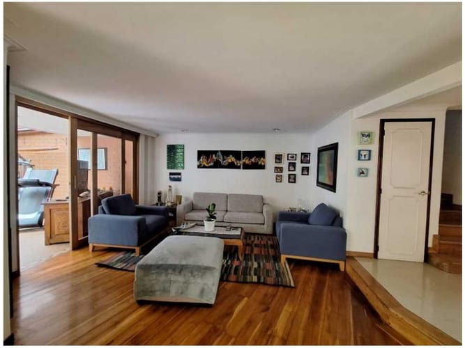 Casa de 4 alcobas en venta en El Poblado, Medellín, 240 m² · foto 6 de 23