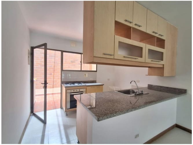 Casa de 3 alcobas en venta en La Ceja, 95 m² · foto 4 de 18