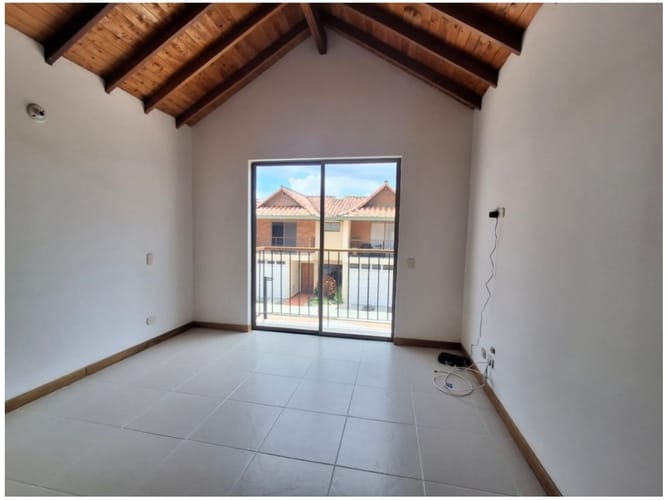 Casa de 3 alcobas en venta en La Ceja, 95 m² · foto 10 de 18