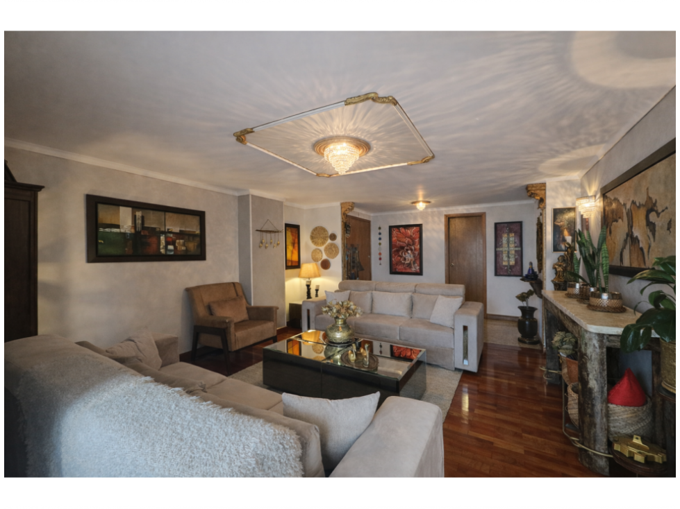 Apartamento en venta en El Poblado, Medellín · foto 2 de 24