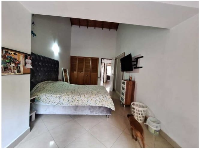 Casa de 4 alcobas en venta en El Poblado, Medellín, 240 m² · foto 21 de 23