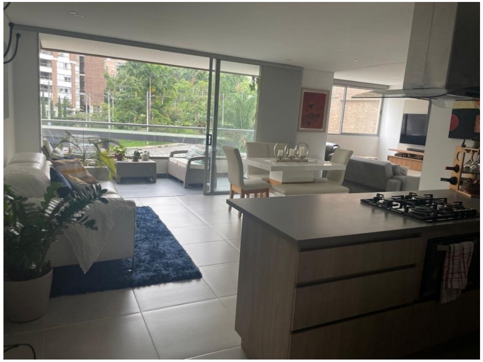 Apartamento en venta en Loma Del Chocho, Envigado · foto 2 de 19