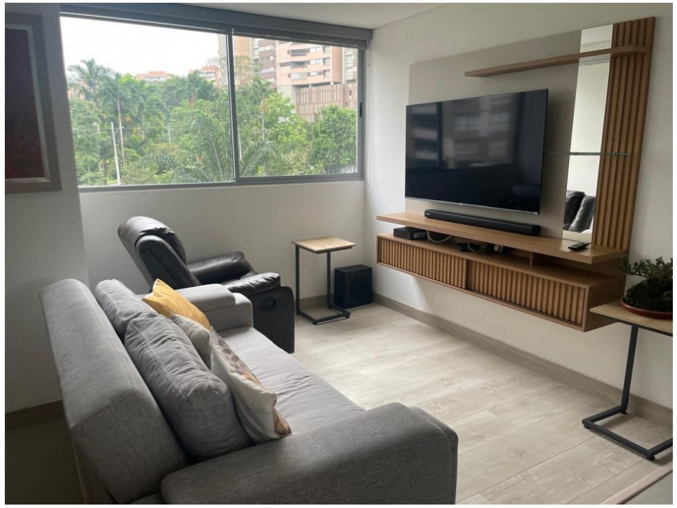 Apartamento en venta en Loma Del Chocho, Envigado · foto 4 de 19