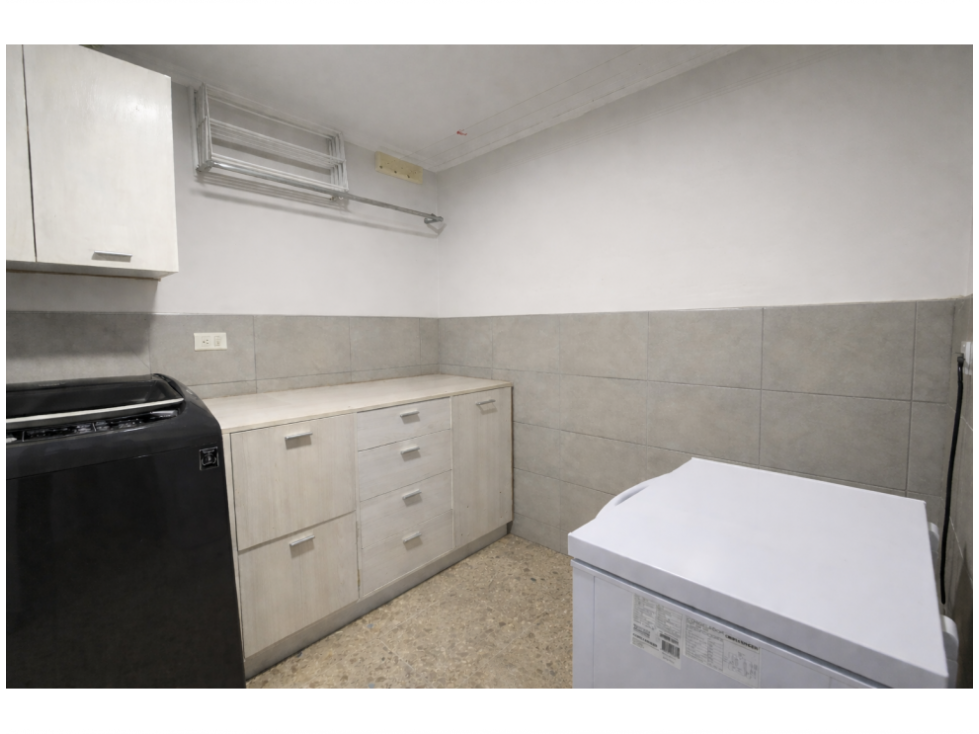 Apartamento en venta en El Poblado, Medellín · foto 9 de 24