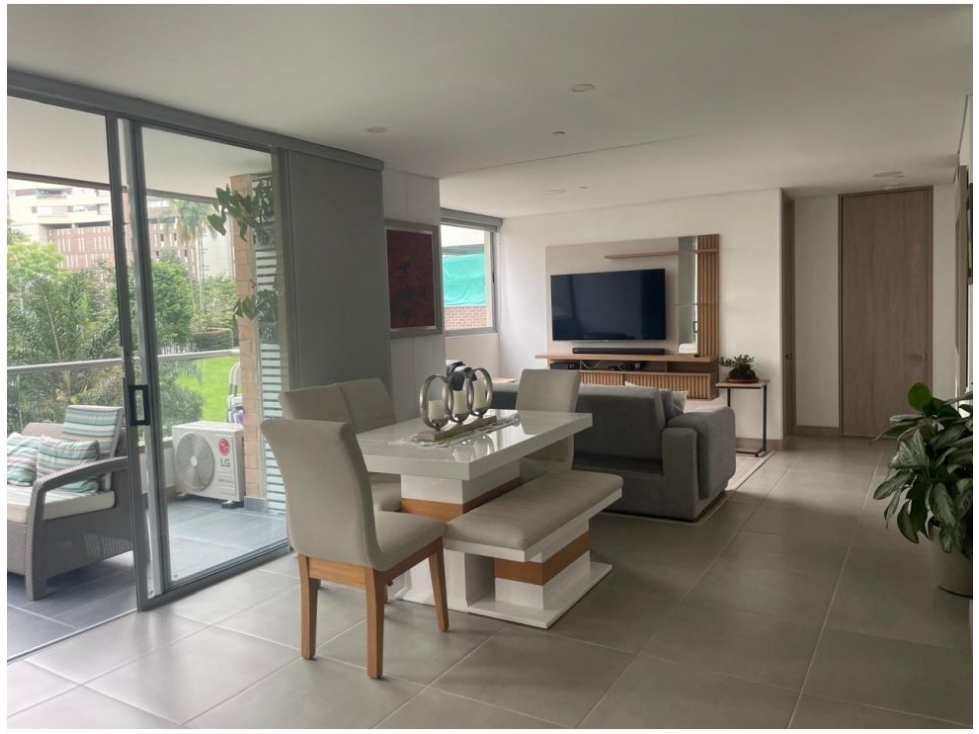 Apartamento en venta en Loma Del Chocho, Envigado · foto 7 de 19