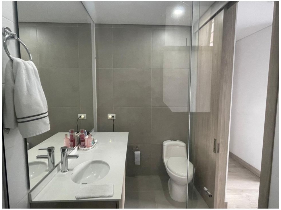 Apartamento en venta en Loma Del Chocho, Envigado · foto 15 de 19