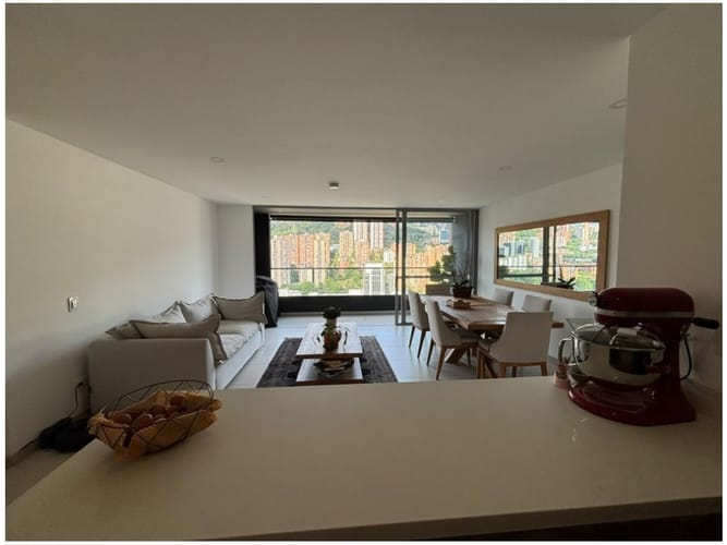 Apartamento de 3 alcobas en venta en El Poblado, Medellín, 121 m² · foto 17 de 24
