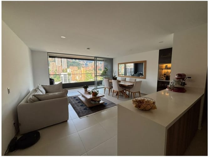 Apartamento de 3 alcobas en venta en El Poblado, Medellín, 121 m² · foto 19 de 24