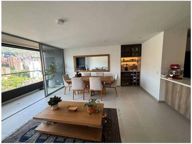 Apartamento de 3 alcobas en venta en El Poblado, Medellín, 121 m² · foto 22 de 24