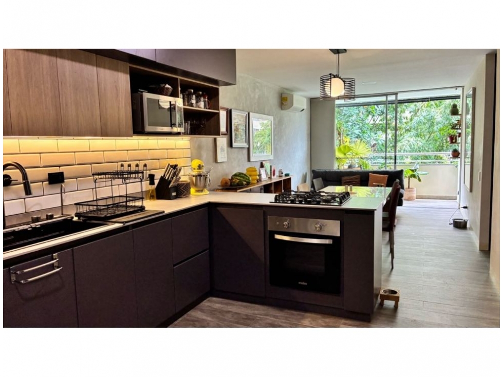 Apartamento en venta en El Poblado, Medellín · foto 3 de 20