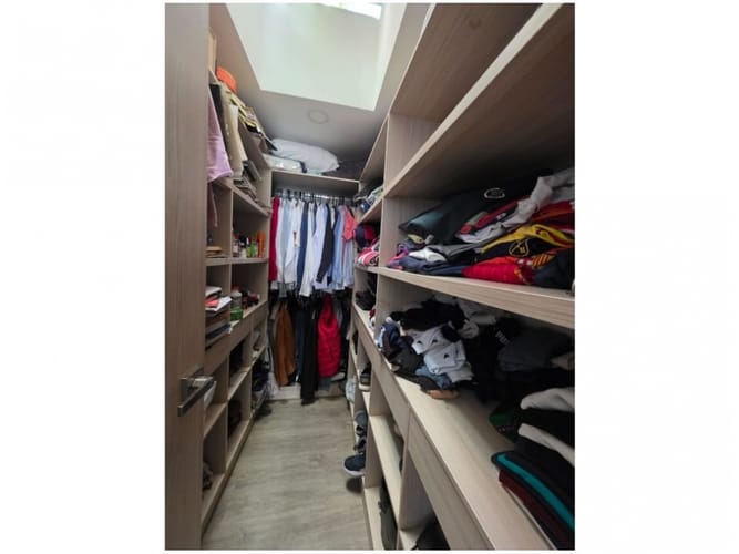 Casa de 3 alcobas en venta en Cumbres, Envigado, 250 m² · foto 23 de 24