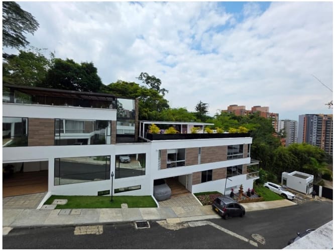 Casa de 3 alcobas en venta en Cumbres, Envigado, 250 m² · foto 24 de 24