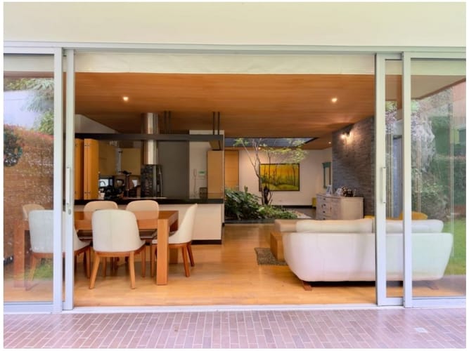 Casa de 4 alcobas en venta en Urbanización Las Cumbres, Envigado, 345 m² · foto 6 de 19