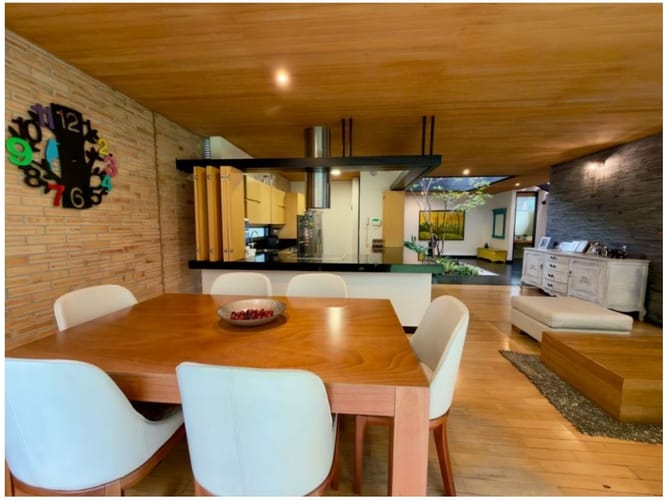 Casa de 4 alcobas en venta en Urbanización Las Cumbres, Envigado, 345 m² · foto 7 de 19