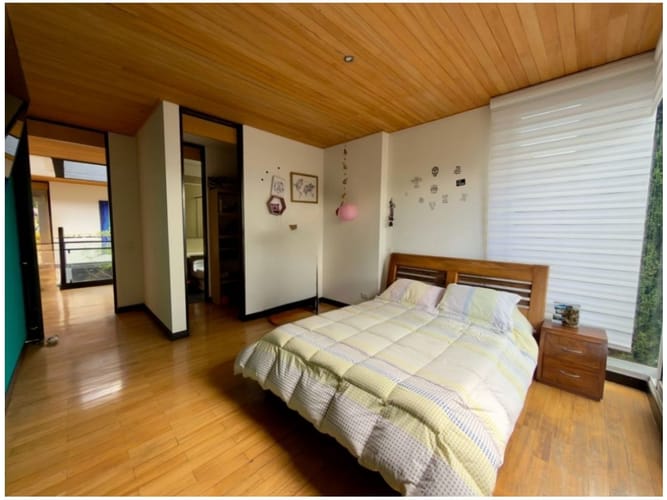 Casa de 4 alcobas en venta en Urbanización Las Cumbres, Envigado, 345 m² · foto 16 de 19