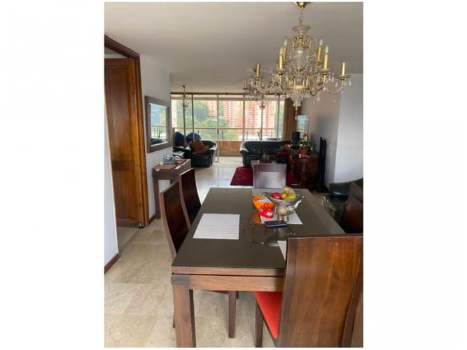 Apartamento de 3 alcobas en venta en El Poblado, Medellín, 158 m² · foto 6 de 24