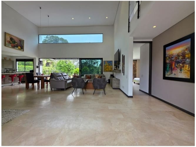 Casa de 3 alcobas en venta en Llano Grande, Rionegro, 352 m² · foto 19 de 24