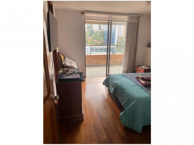 Apartamento de 3 alcobas en venta en El Poblado, Medellín, 158 m² · foto 10 de 24