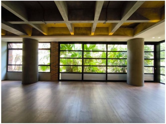 Apartamento de 2 alcobas en venta en El Poblado, Medellín, 202 m² · foto 11 de 13