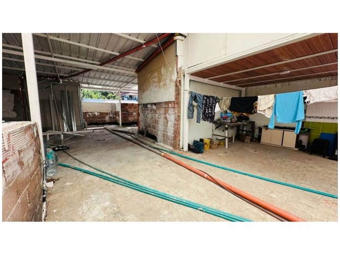 Casa de 8 alcobas en venta en Calasanz, Medellín, 450 m² · foto 4 de 24