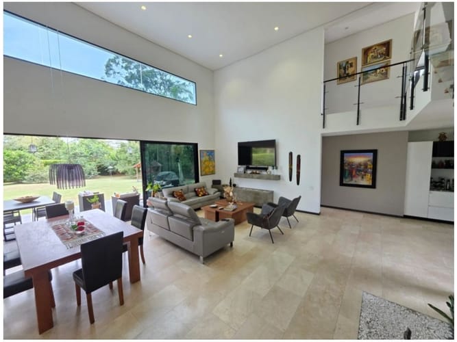 Casa de 3 alcobas en venta en Llano Grande, Rionegro, 352 m² · foto 23 de 24