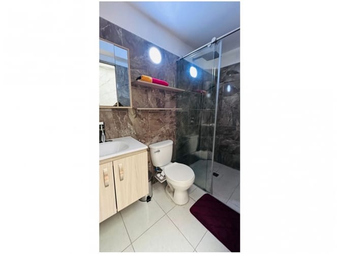 Casa de 8 alcobas en venta en Calasanz, Medellín, 450 m² · foto 8 de 24