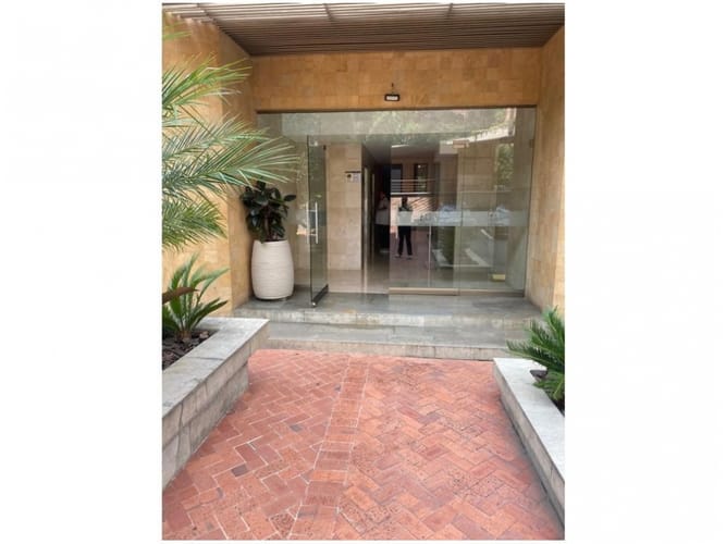 Apartamento de 3 alcobas en venta en El Poblado, Medellín, 158 m² · foto 16 de 24