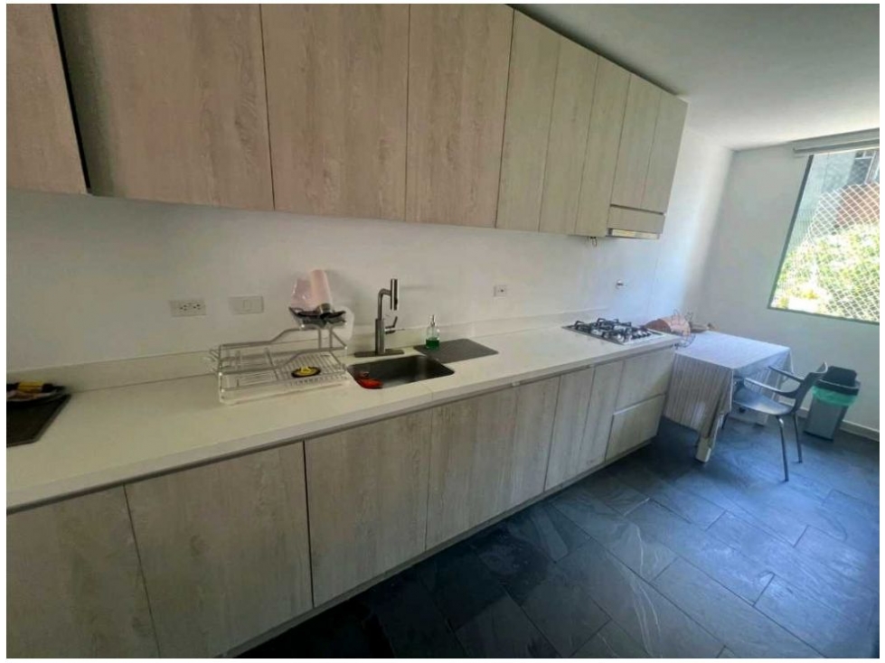 Apartamento en venta en Loma Benedictinos, Envigado · foto 5 de 18